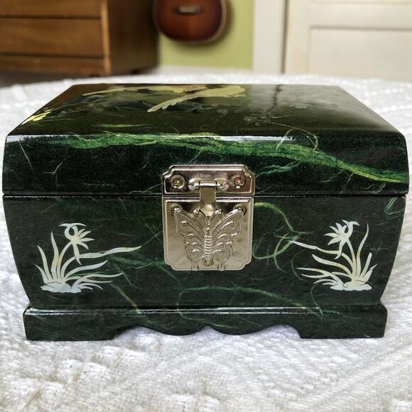 VTG Mother of Pearl Inlay Lacquer Jewelry Music Box Green Birds Mirror 6"x3.5" - Picture 4 of 13